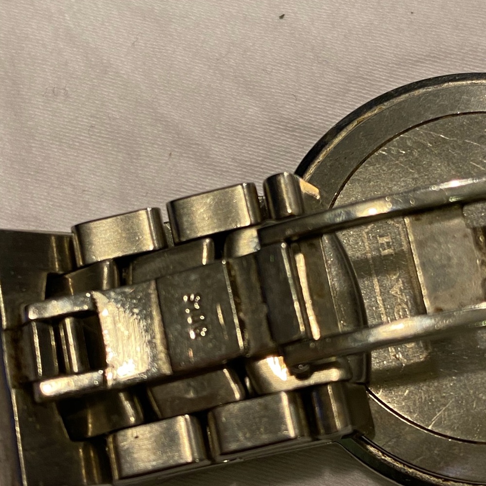 Watch - Picture 3 of 8
